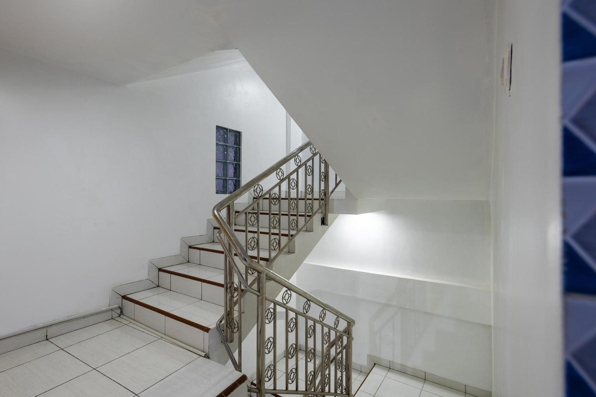 Oyo Life 3284 Pademangan 3 Residence Jakarta Exterior foto